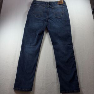 IZOD Men's Jeans Size 38x34 Stretch Straight Fit Color Blue